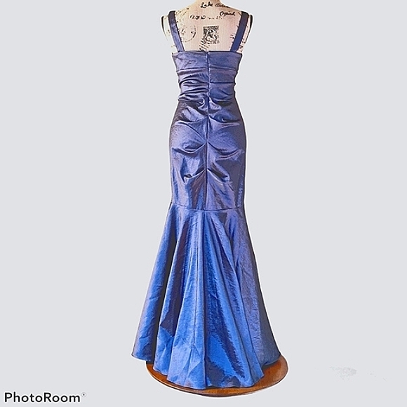 XSCAPE PURPLE Mermaid Rhinestone/Beaded Gown Sz 8 - Picture 7 of 16